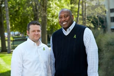 Image of Alonzo Jamison (right) and his living kidney donor, Shekinah Bailey (left)