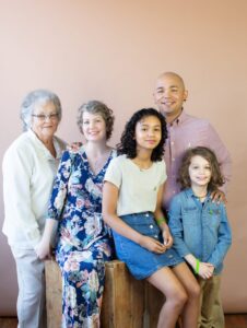 In photo: Kari Alejandre (recipient; floral dress), Adolfo Alejandre (Kari’s husband), Bella Alejandre (daughter), Paolo Alejandre (son); Mary Ann Bjorgaard (mother of Kari’s first heart donor)