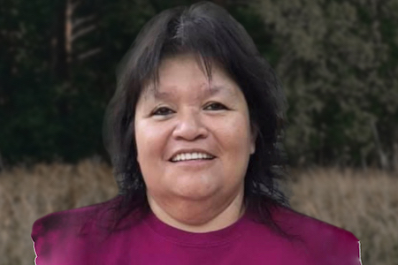 Tonya Buffington-Featured_450x300 Portrait image of donor hero Tonya Buffington.